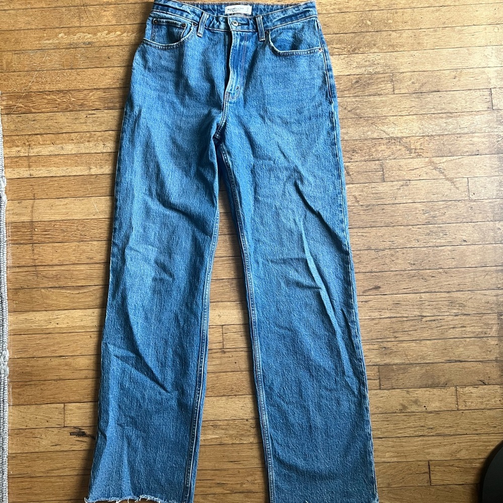 Abercrombie Curve Love 90s Jean